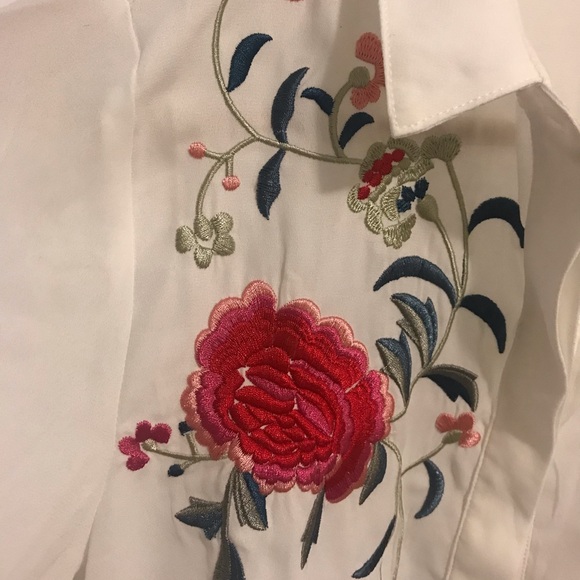 Embroidered Blouse - Picture 4 of 4